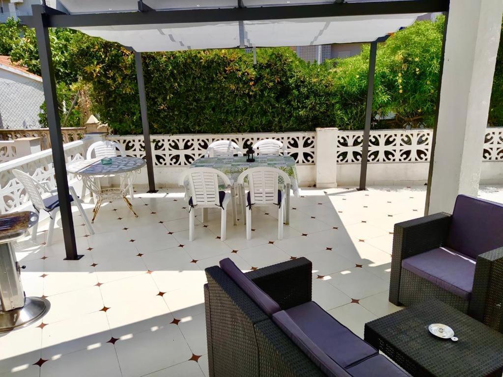Villa Adosado De 140M2 Con Terraza A 50 M De La Playa à Dénia Extérieur photo