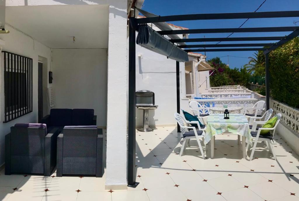 Villa Adosado De 140M2 Con Terraza A 50 M De La Playa à Dénia Extérieur photo